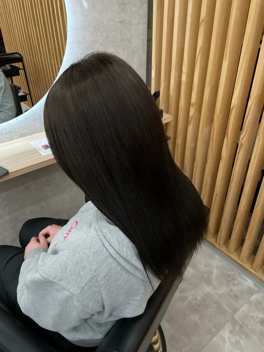 ロング 奥野JAPAN🌈 艶髪カラーのヘアスタイル