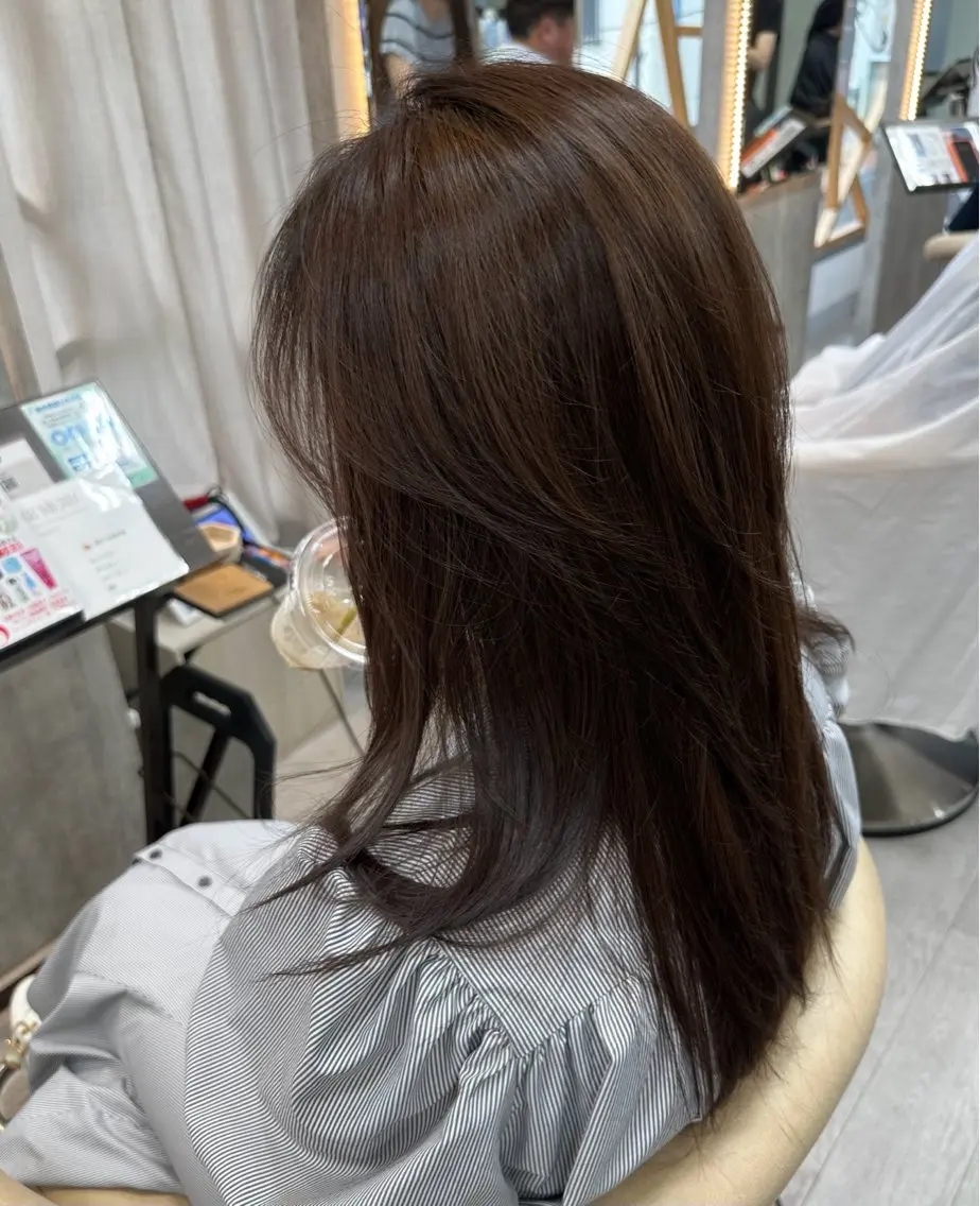 カラー 榎本 結月のヘアスタイル