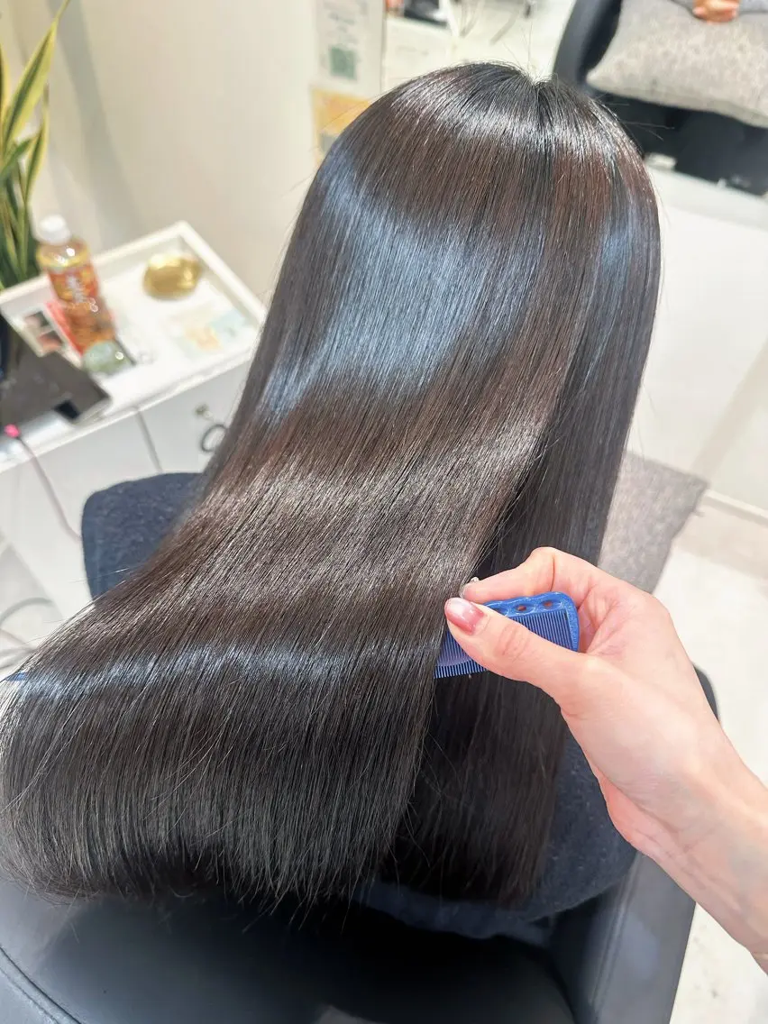 セミロング 縮毛矯正 トリートメント Emuest心斎橋 SAKIのヘアスタイル