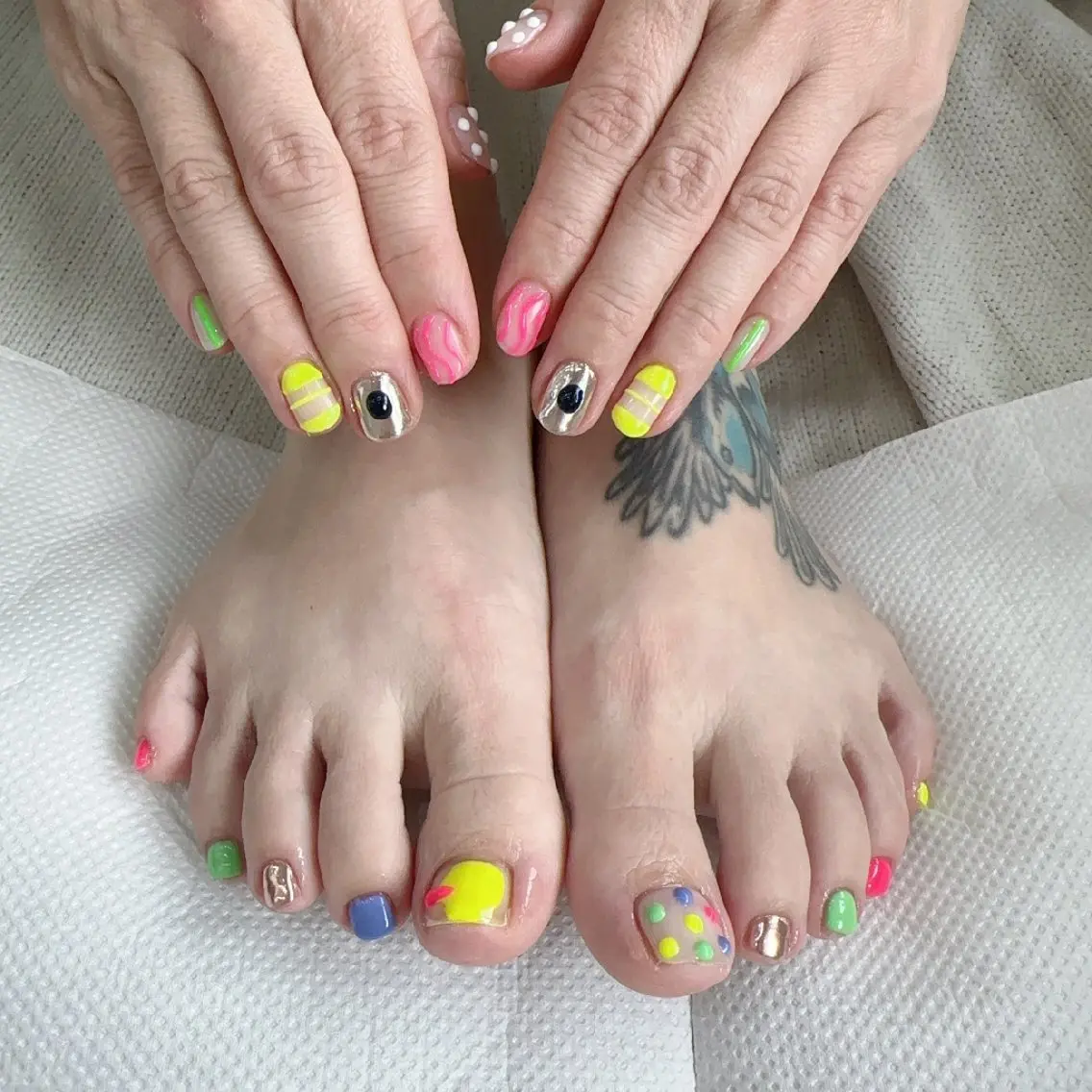 ネイル フットネイル 持ち込み ニュアンスネイル ハンドネイル UM Nail Salonのネイルデザイン