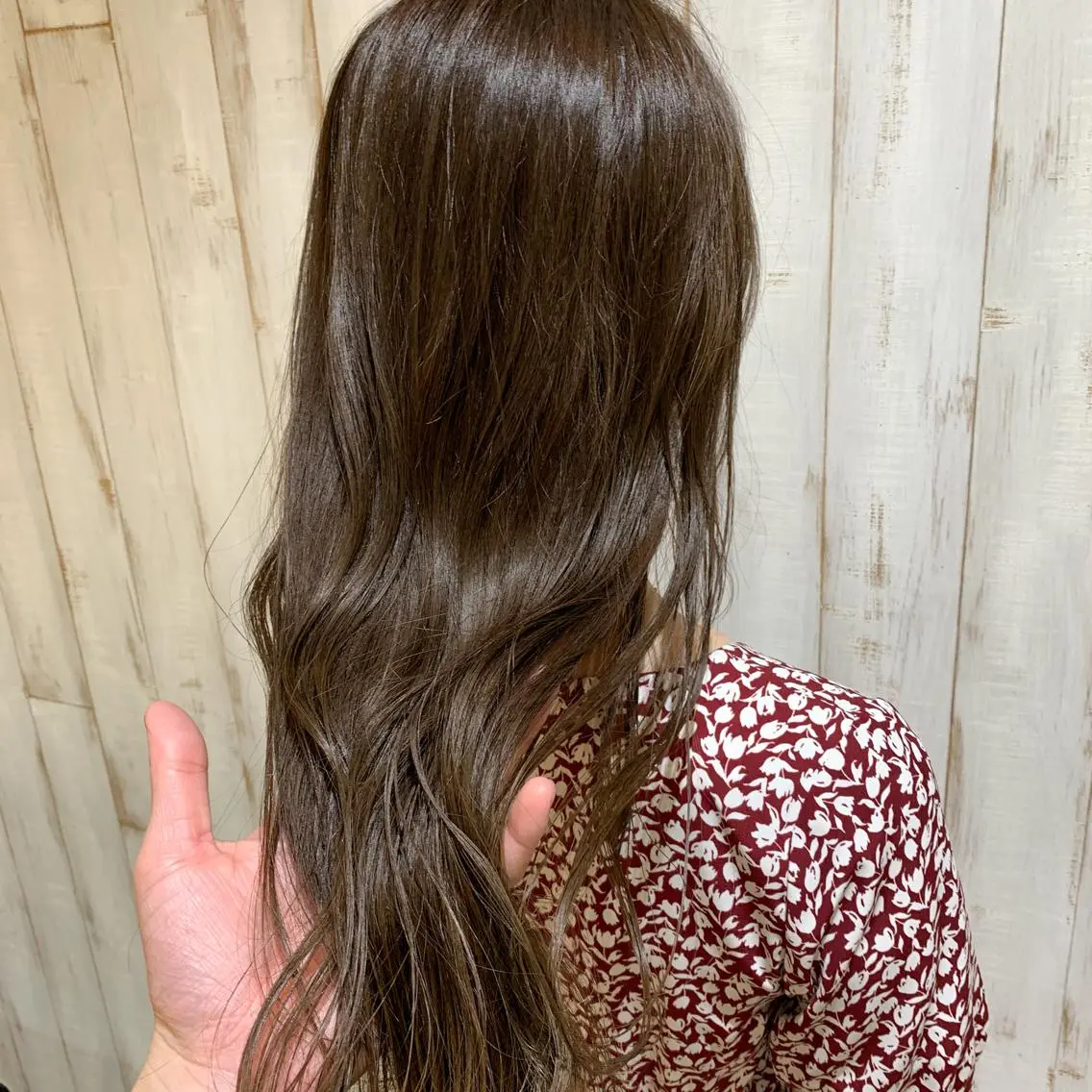 ロング カラー アッシュ ベージュカラー 透明感カラー カット ヘアカラー トリートメント 森本 裕太 / ボブのヘアスタイル