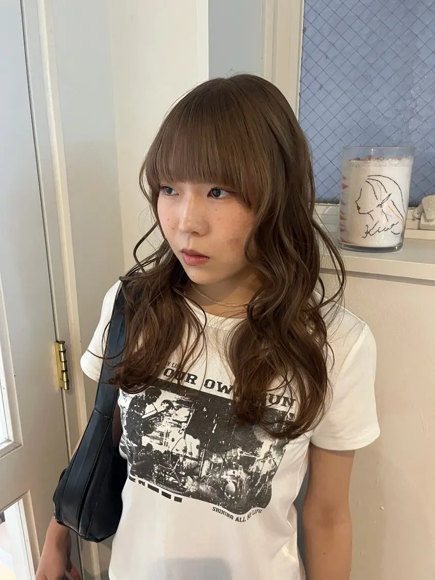 セミロング KOYUKI [大阪美容室]のヘアスタイル