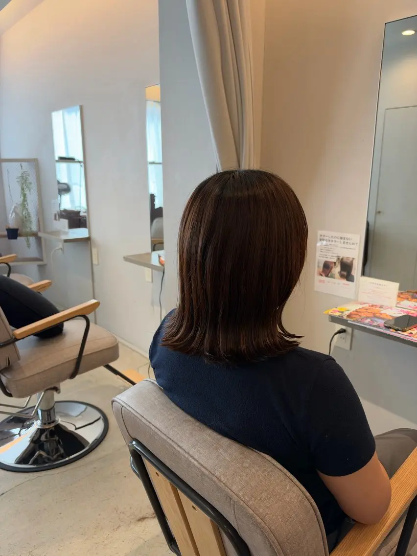 ミディアム 真鍋 月音のヘアスタイル