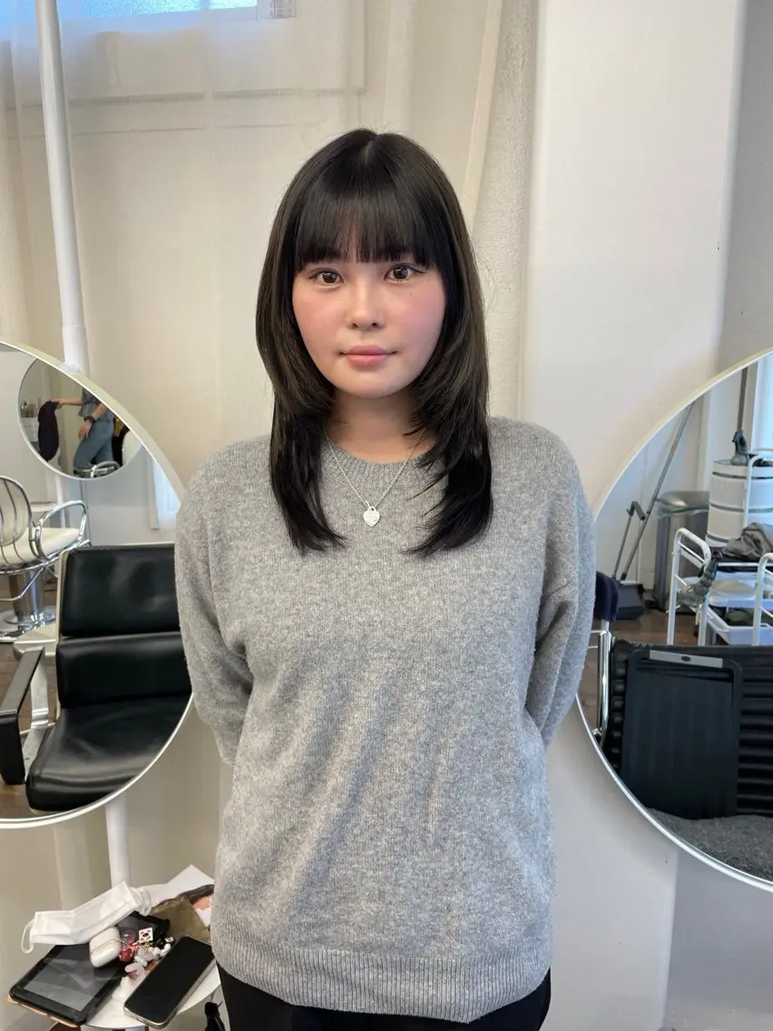 セミロング ハイレイヤー レイヤーカット カット ヘアカラー トリートメント レイヤーカット🎀 kanaのヘアスタイル