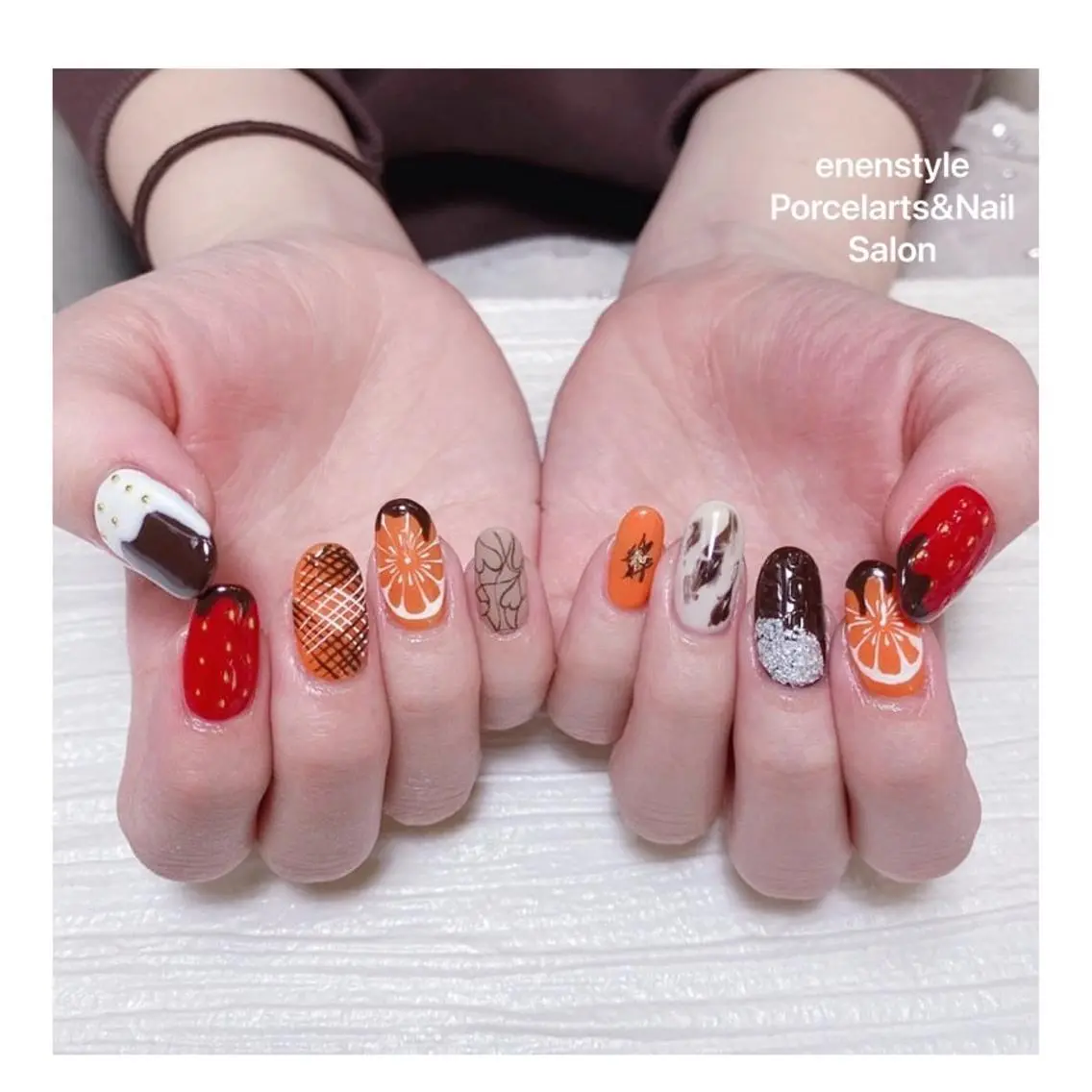 ミディアム ネイル 🐾enen style 🐾のネイルデザイン