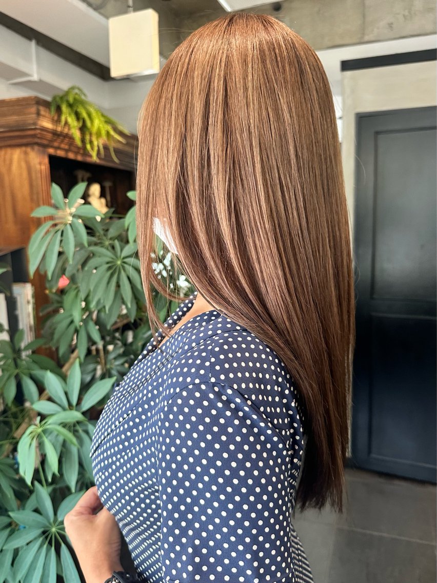 ロング カラー ヘアカラー トリートメント ヤマダ アオイのヘアスタイル