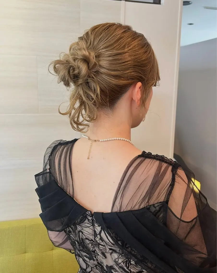 セミロング ヘアアレンジ ヘアセット Hanon 掛水　美桜のヘアスタイル