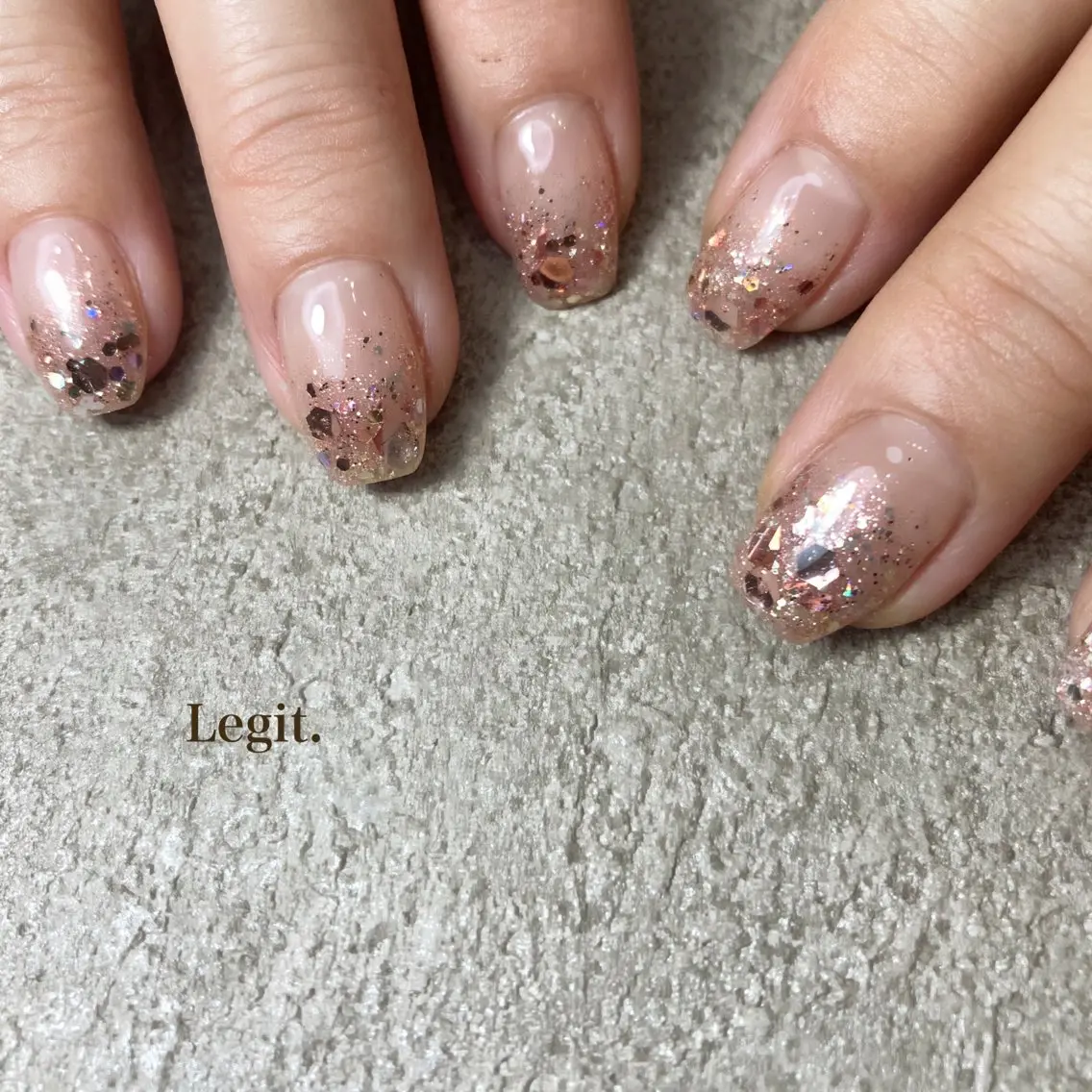 ネイル グラデーション ラメ(グリッター) Legit nail salonのネイルデザイン
