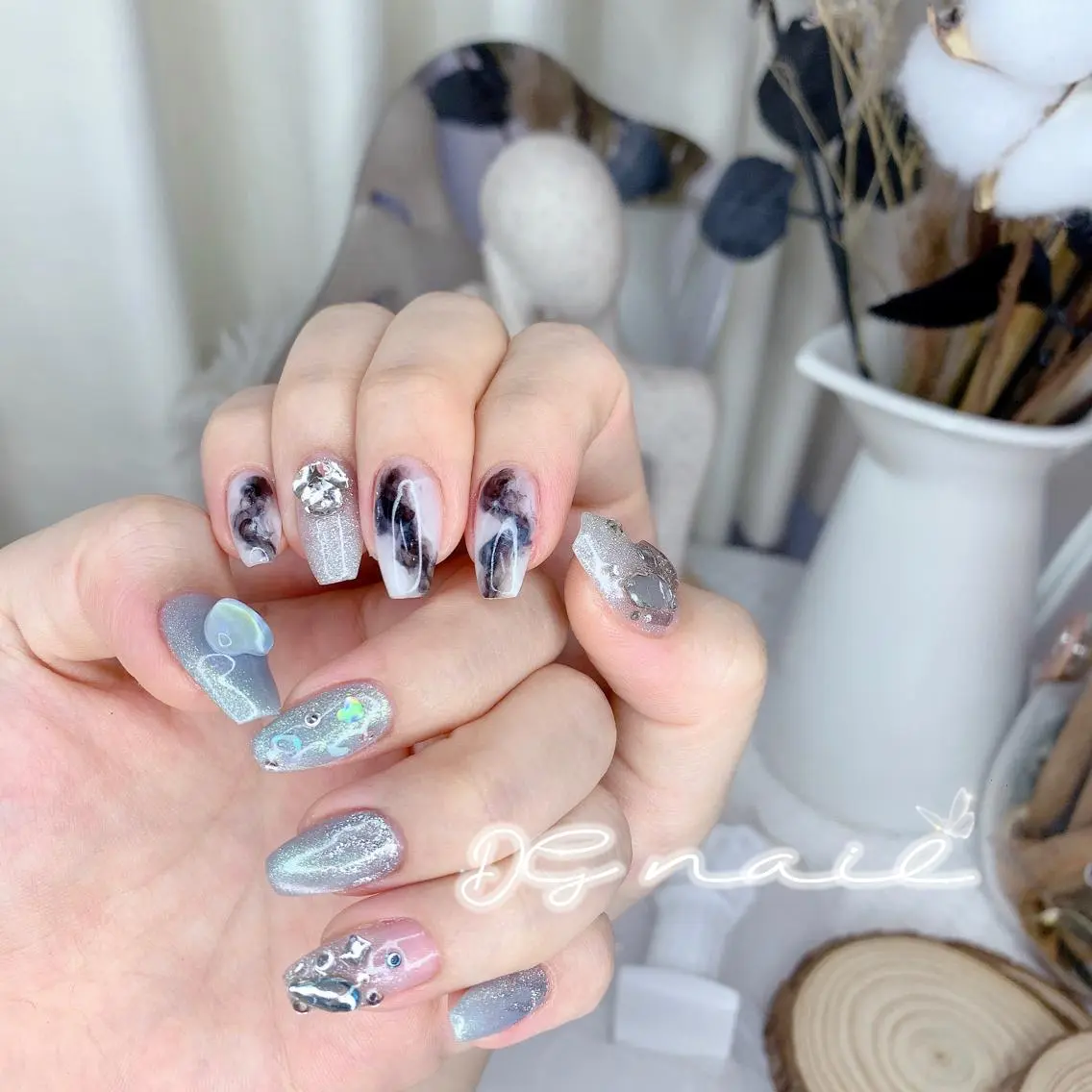 ネイル ハンドネイル DG nailのネイルデザイン