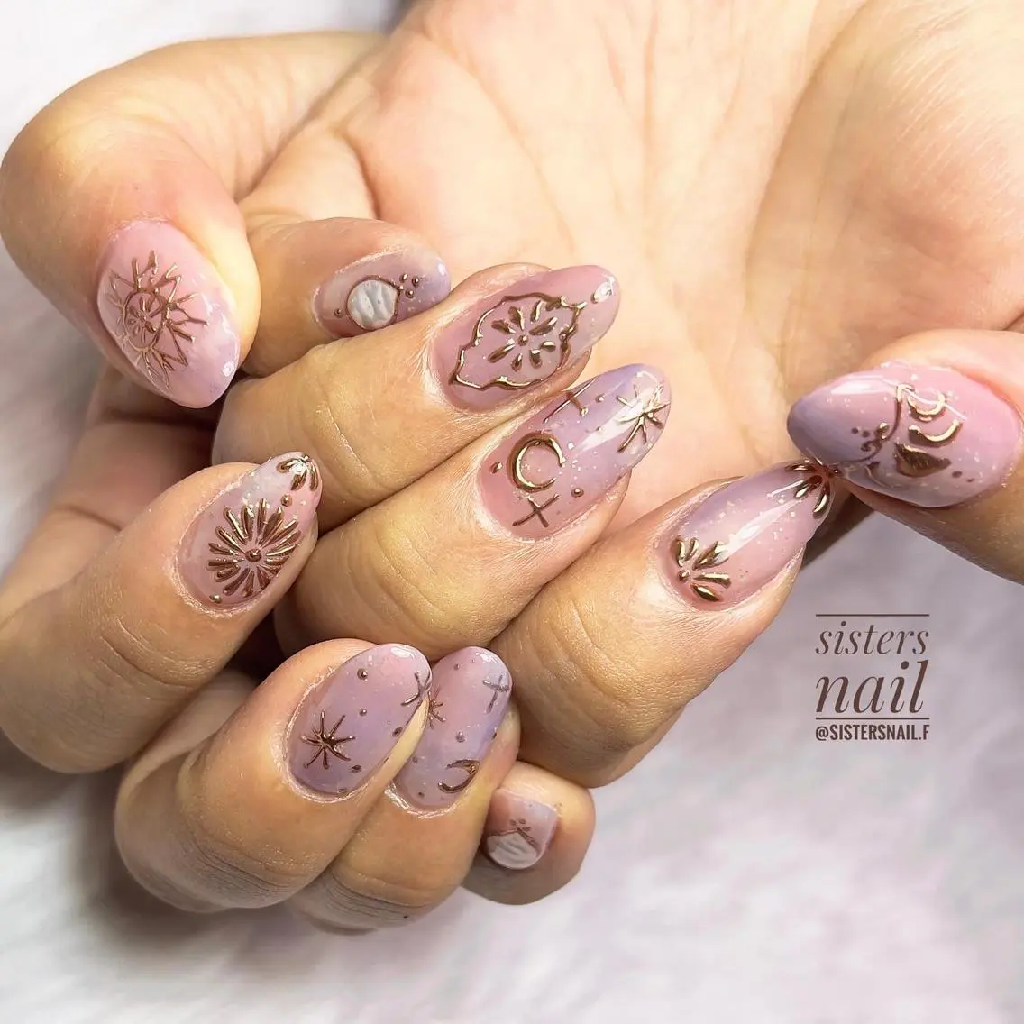 ネイル マツエク・マツパ アートネイル キラキラネイル ミラーネイル 冬ネイル sisters nail.fのネイルデザイン