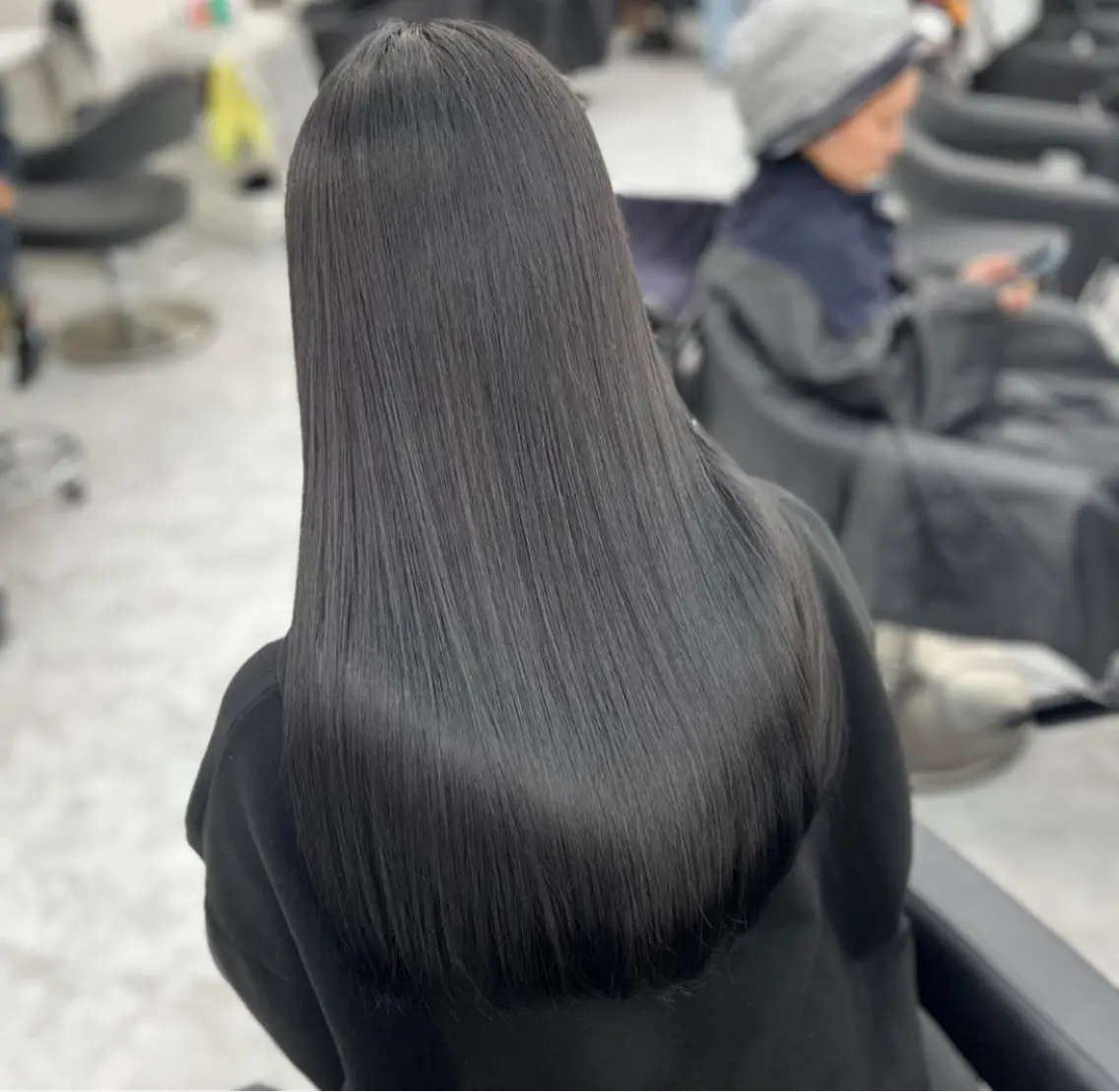 ロング カット 縮毛矯正 トリートメント 顔まわりレイヤー/諒 オリーブカラー/天神のヘアスタイル