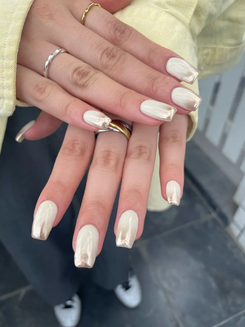 ネイル ミラーネイル ハンドネイル Nail ヌシん家 AKANEのネイルデザイン