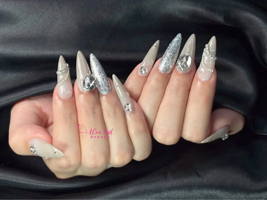 ネイル 桜ネイル 長さ出し フラワーネイル フレンチネイル ジェルネイル ハンドネイル ACon NailSalonのネイルデザイン