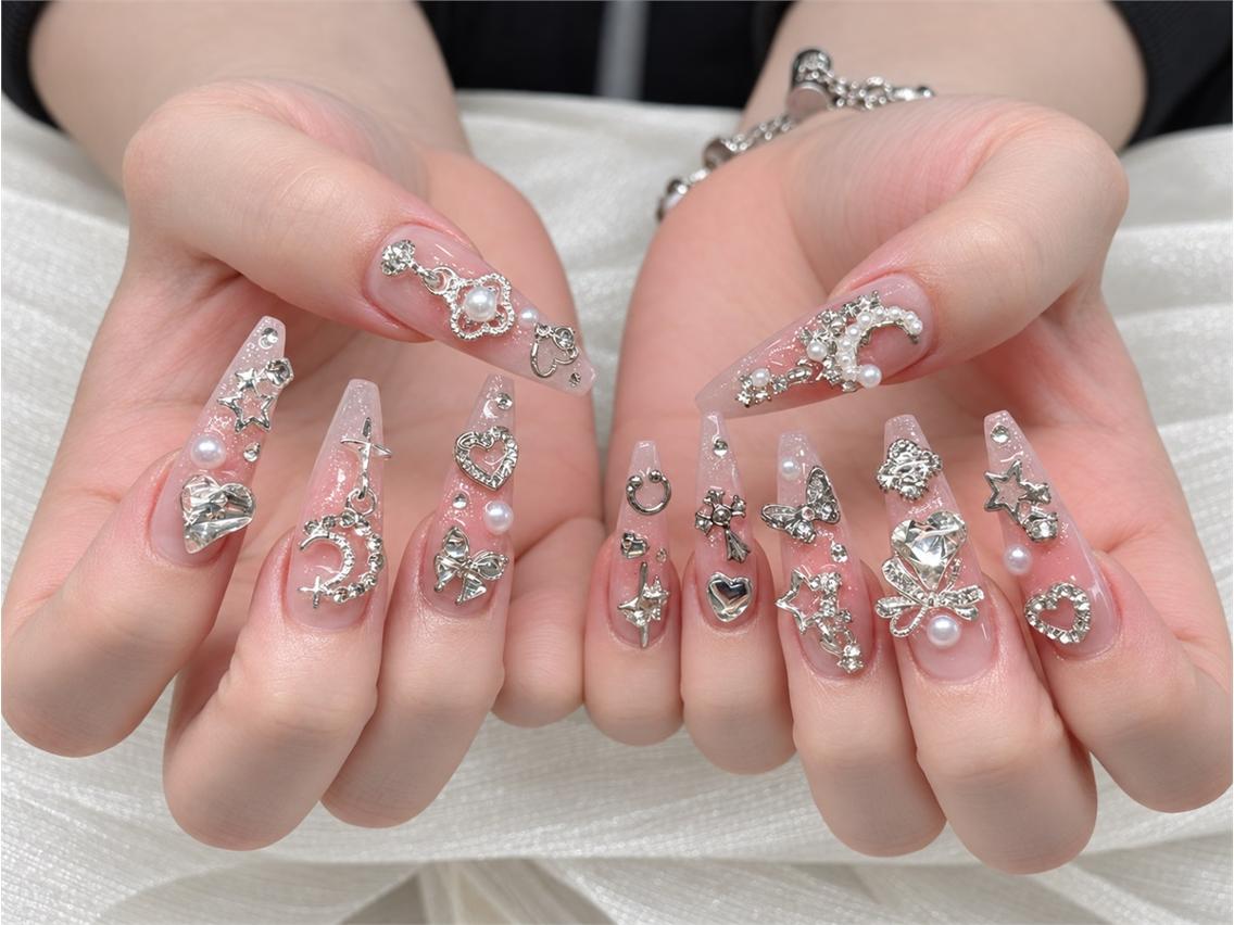 ネイル クリアネイル キラキラネイル ロングネイル ピンク シルバー REI 池袋のネイルデザイン