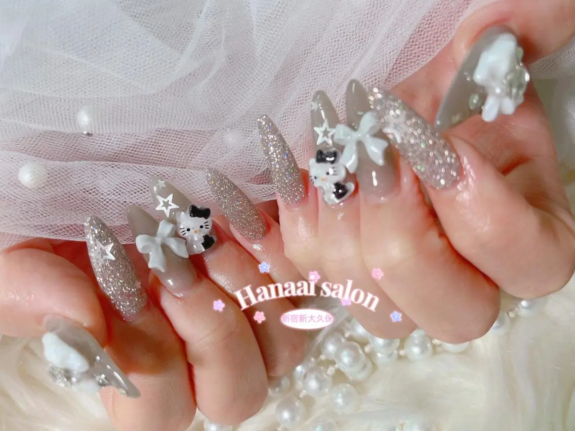 ネイル アートネイル フラッシュネイル フットネイル ジェルネイル グラデーション Hanaai Salon新大久保店のネイルデザイン