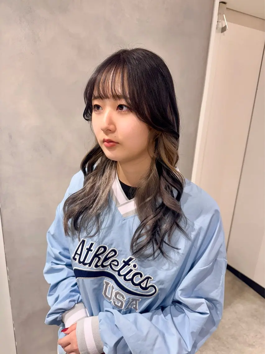 セミロング カラー ベージュカラー インナーカラー カット ヘアカラー トリートメント 透明感カラー✨艶髪 制作🌱山根あゆみのヘアスタイル