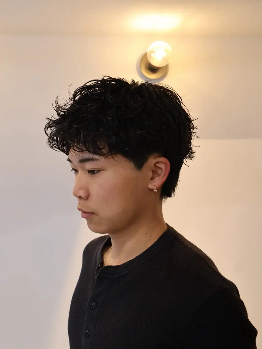 ショート パーマ メンズ メンズパーマ カット パーマ SCENEbyRAD helmのヘアスタイル