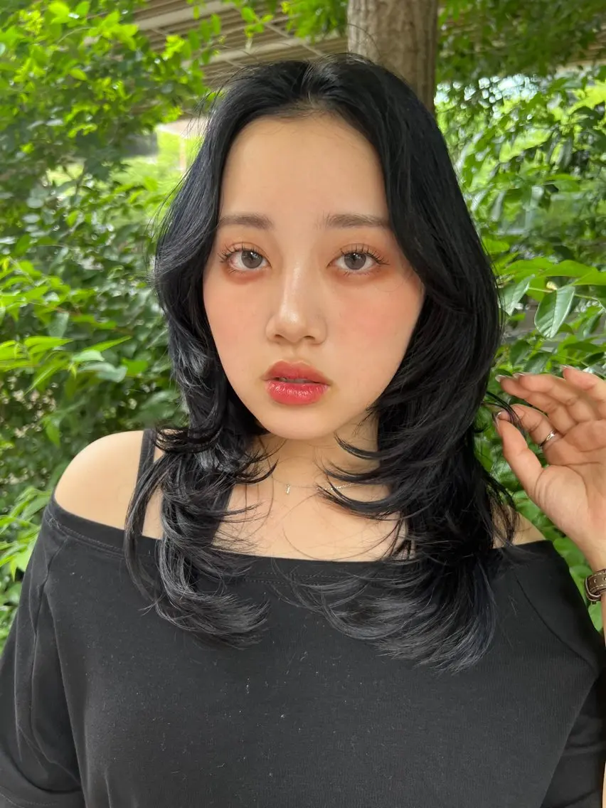セミロング カラー 黒髪 ブリーチ 透明感カラー 顔周りカット レイヤーカット ヘアカラー トリートメント 透明感/レイヤー 🇰🇷tomonaのヘアスタイル