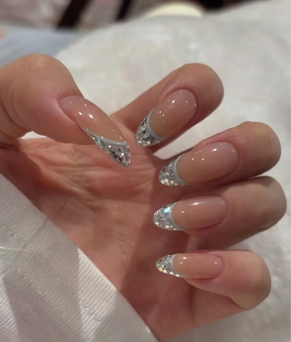 ネイル ハンドネイル Aura nail 🍐💫のネイルデザイン