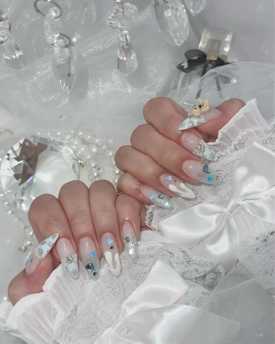 ネイル チークネイル ドット フットネイル フレンチネイル グラデーション ハンドネイル ハンドケア Nihonthy Nail 新宿のネイルデザイン