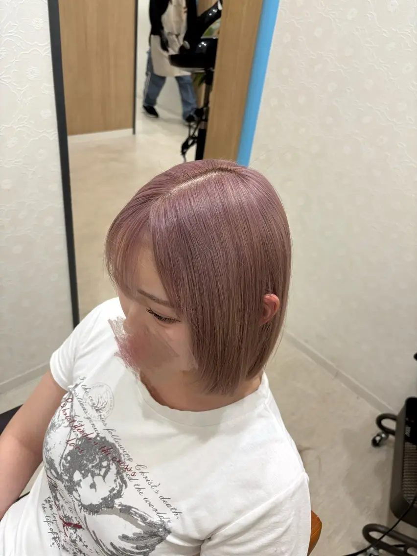 ヘアカラー H RIKAのヘアスタイル