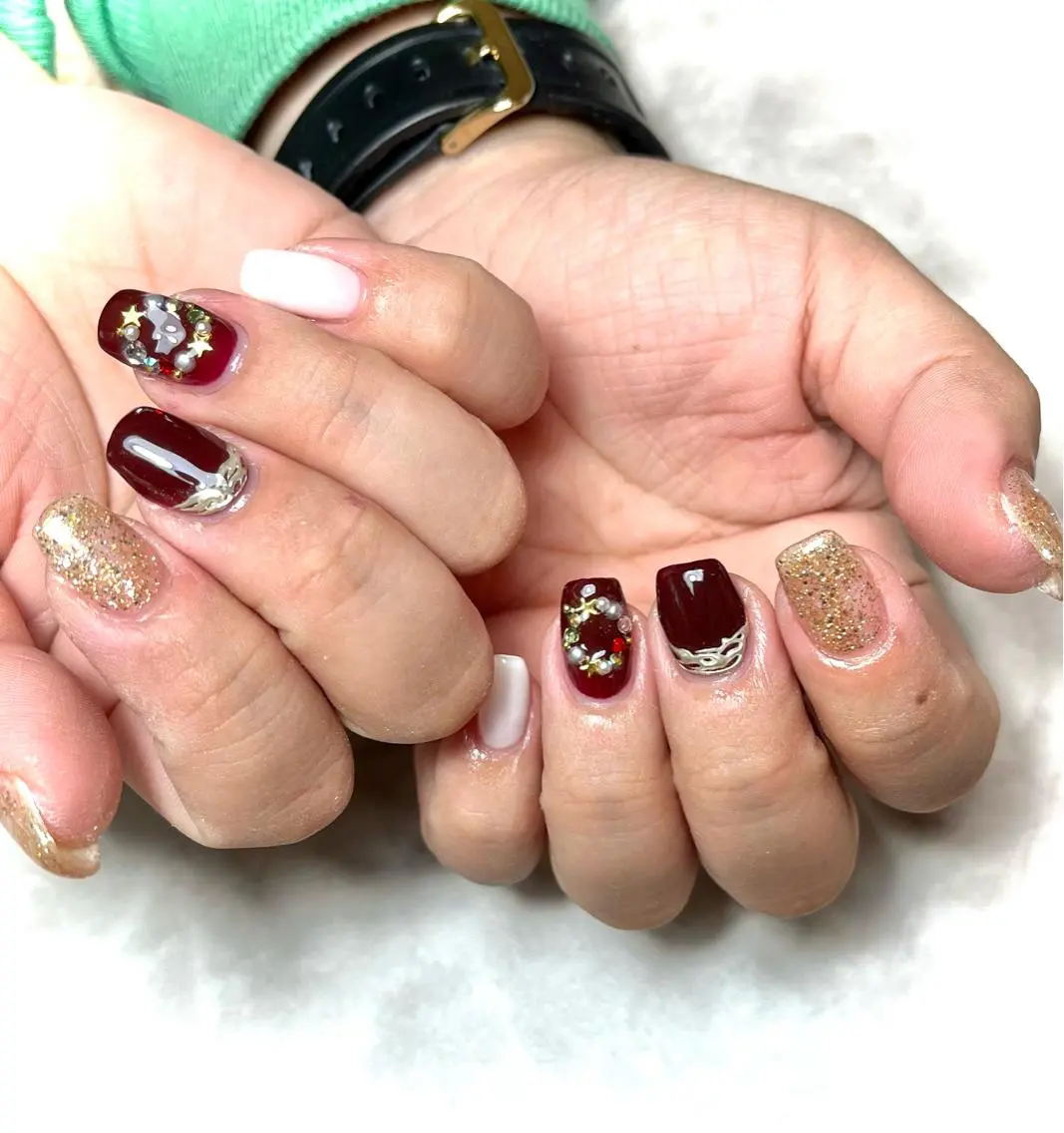 ネイル 成人式 ジェルネイル キラキラネイル 韓国ネイル オフィスネイル nails' it...のネイルデザイン
