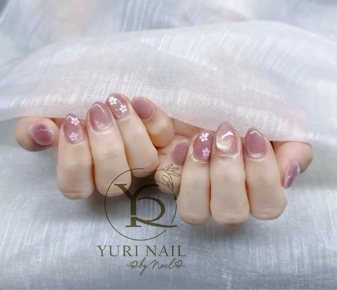 ネイル オーロラネイル ブルー チークネイル フレンチネイル グラデーション ハンドネイル フットネイル ハンドケア YURI Nail Funabashiのネイルデザイン