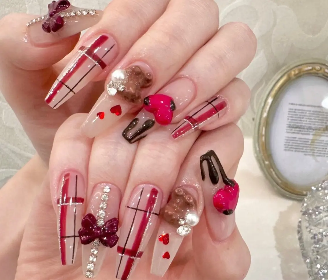ネイル オーロラネイル 長さ出し フレンチネイル ジェルネイル ガラスフレンチ ハンドネイル Rela・S NAILのネイルデザイン