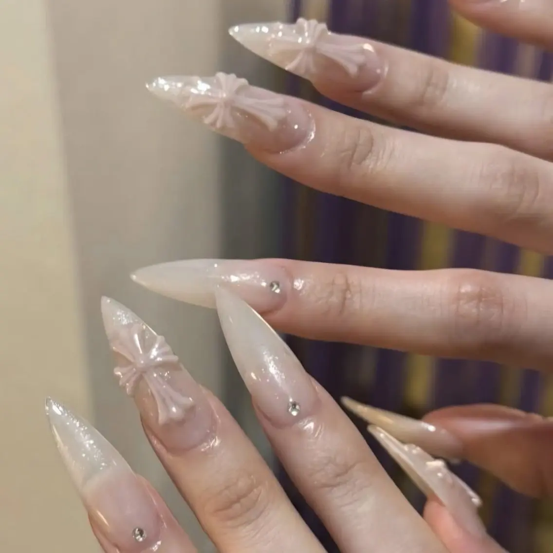 ネイル キラキラネイル ロングネイル マグネットネイル スカルプネイル シンプルネイル ハンドネイル Umee Nailのネイルデザイン
