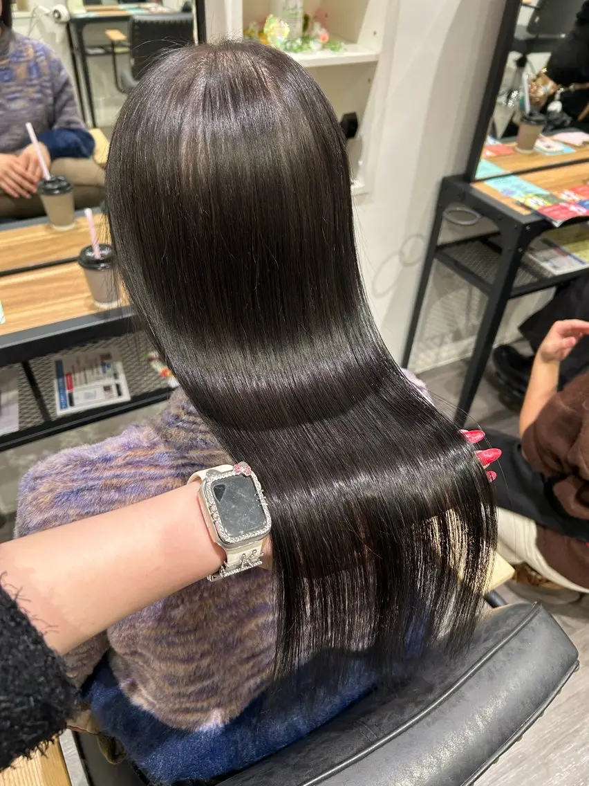 ロング カラー 黒髪 ナチュラルブラック カット ヘアカラー トリートメント ヘッドスパ cocotte 💟草間紫音💟のヘアスタイル