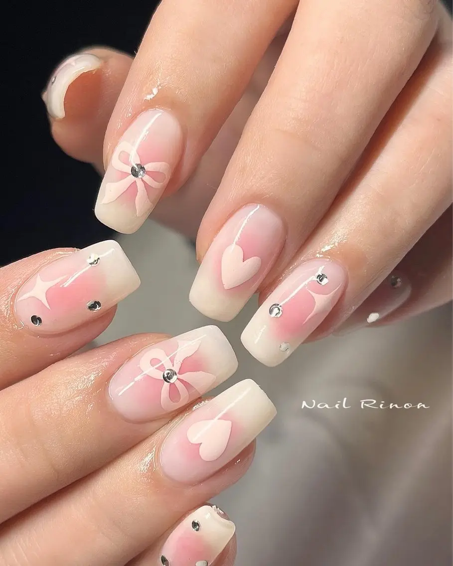 ネイル チークネイル ハンドネイル Nail Rinonのネイルデザイン