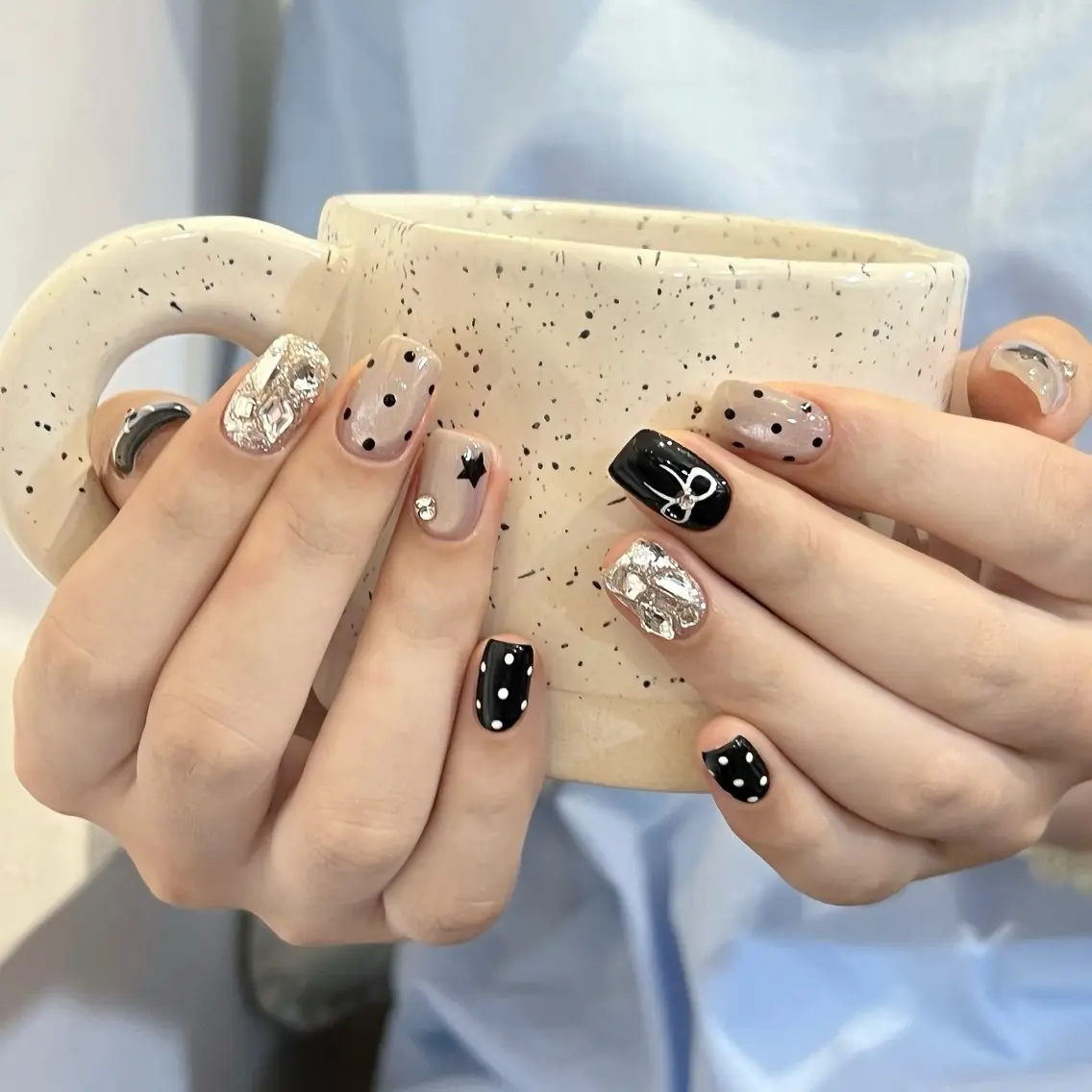 ネイル ハンドネイル 🎀 NaNa_nailのネイルデザイン