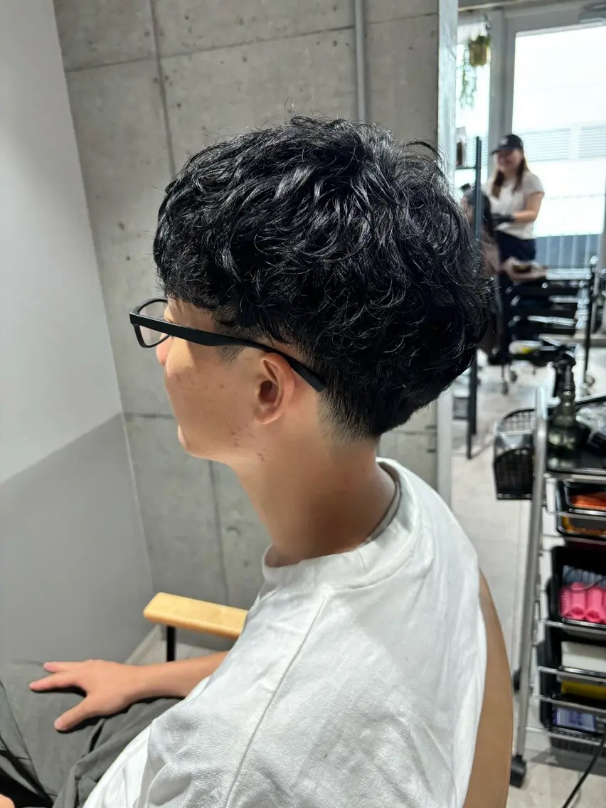 メンズ メンズパーマ カット パーマ LOOSE立川 SHIMODA🧸のヘアスタイル