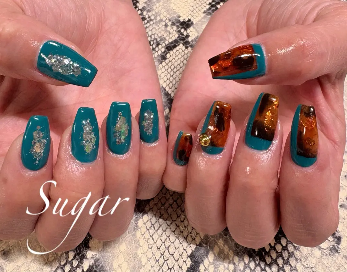 ネイル べっ甲ネイル ニュアンスネイル ハンドネイル Sugar Erikaのネイルデザイン