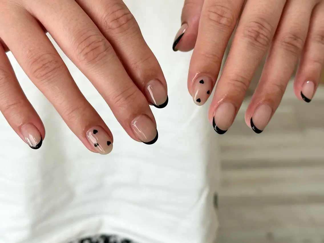ネイル フレンチネイル ハンドネイル three 0 nail spaceのネイルデザイン