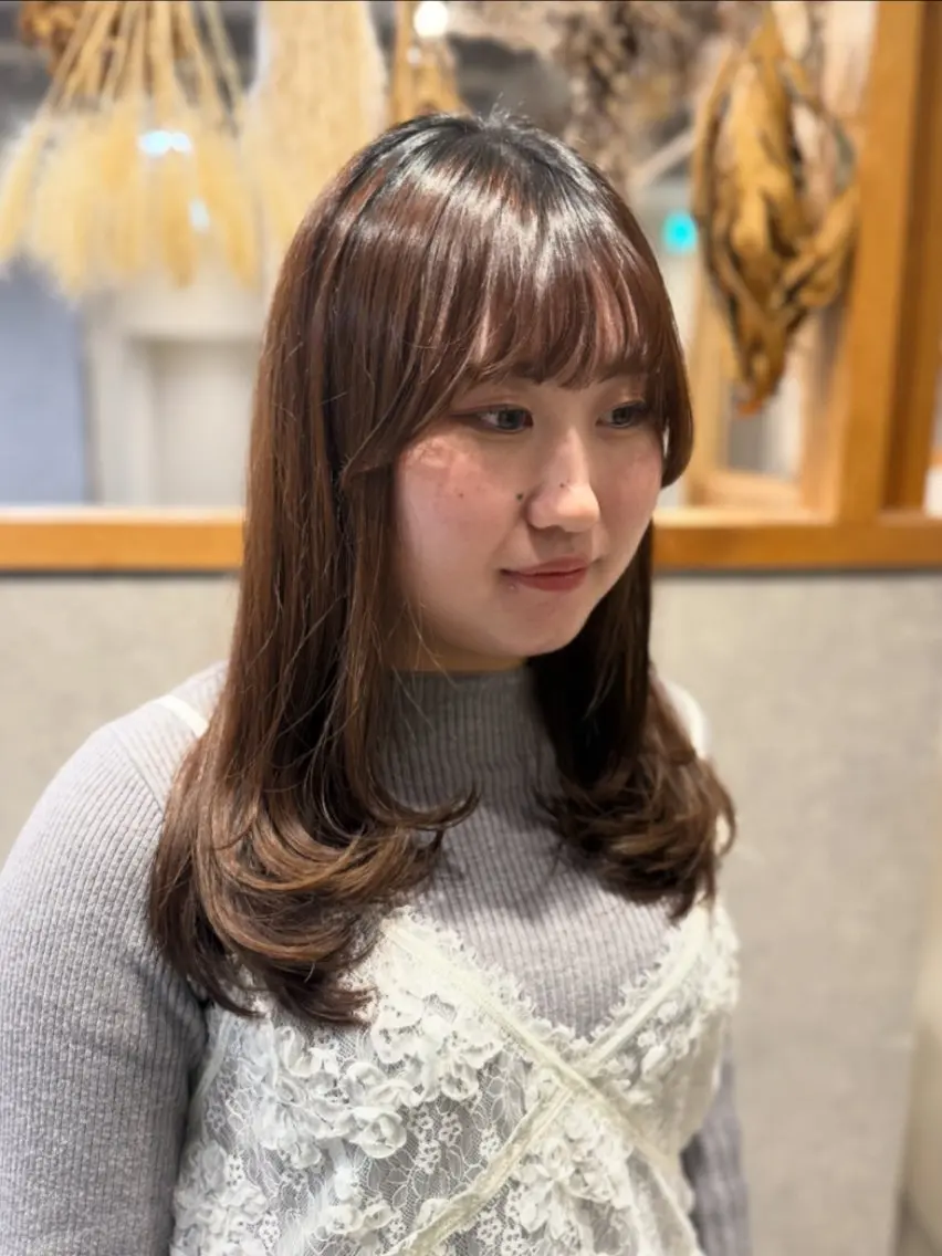 セミロング レイヤーカット anju.カット 透明感カラー/パーマのヘアスタイル