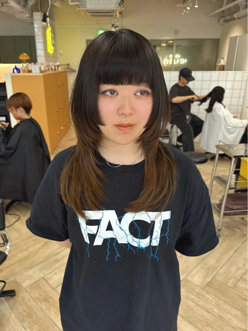 セミロング カット トリートメント ダブルカラーベージュ 新潟/万代/髙橋魁真のヘアスタイル