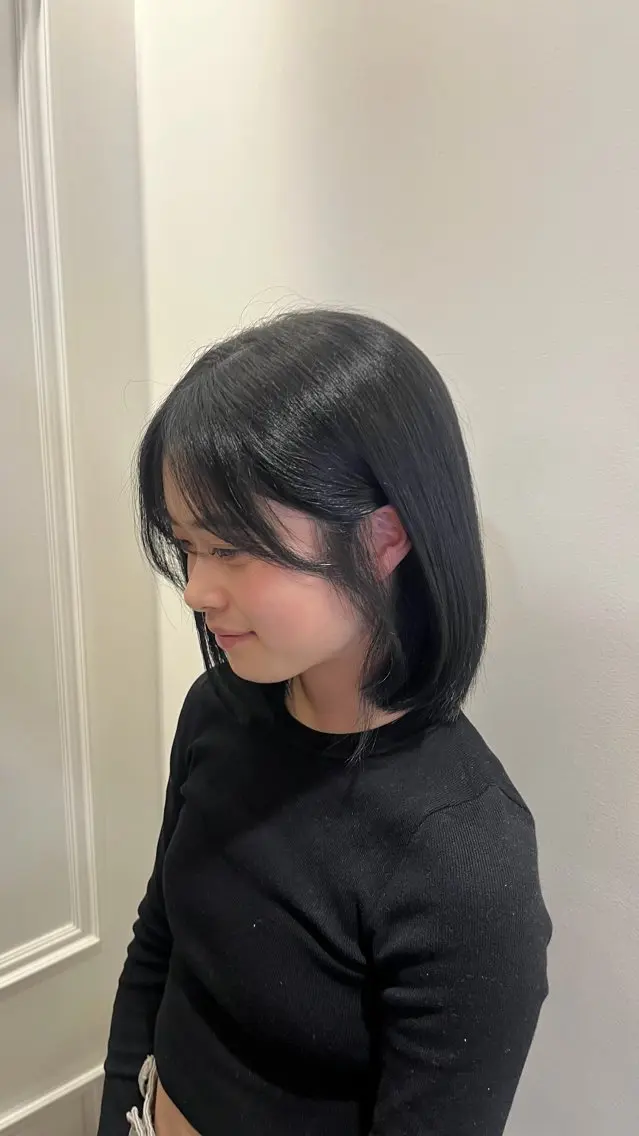 ショート ヘアカラー トリートメント 💎ツヤ髪ストレート カラー💎かのんのヘアスタイル