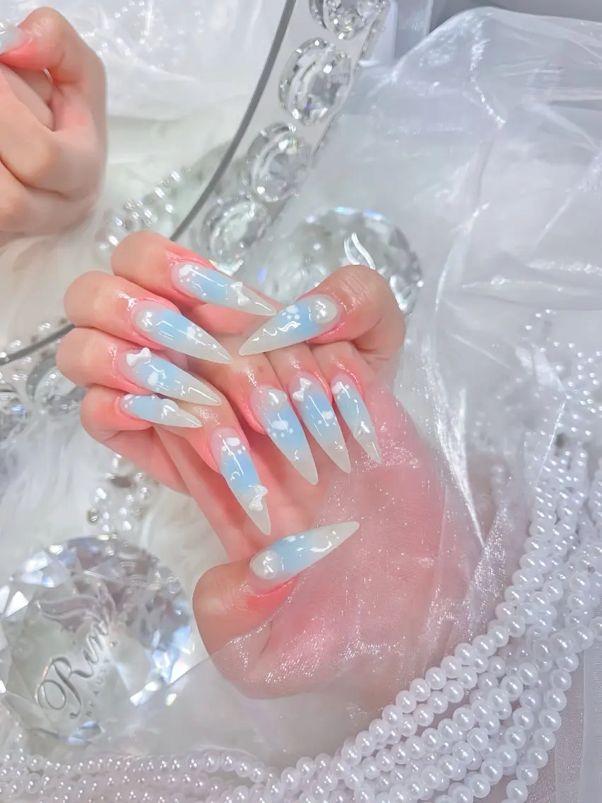 ネイル オーロラネイル ブルー フラッシュネイル フットネイル グラデーション ハンドネイル Rin Nail 新大久保店のネイルデザイン