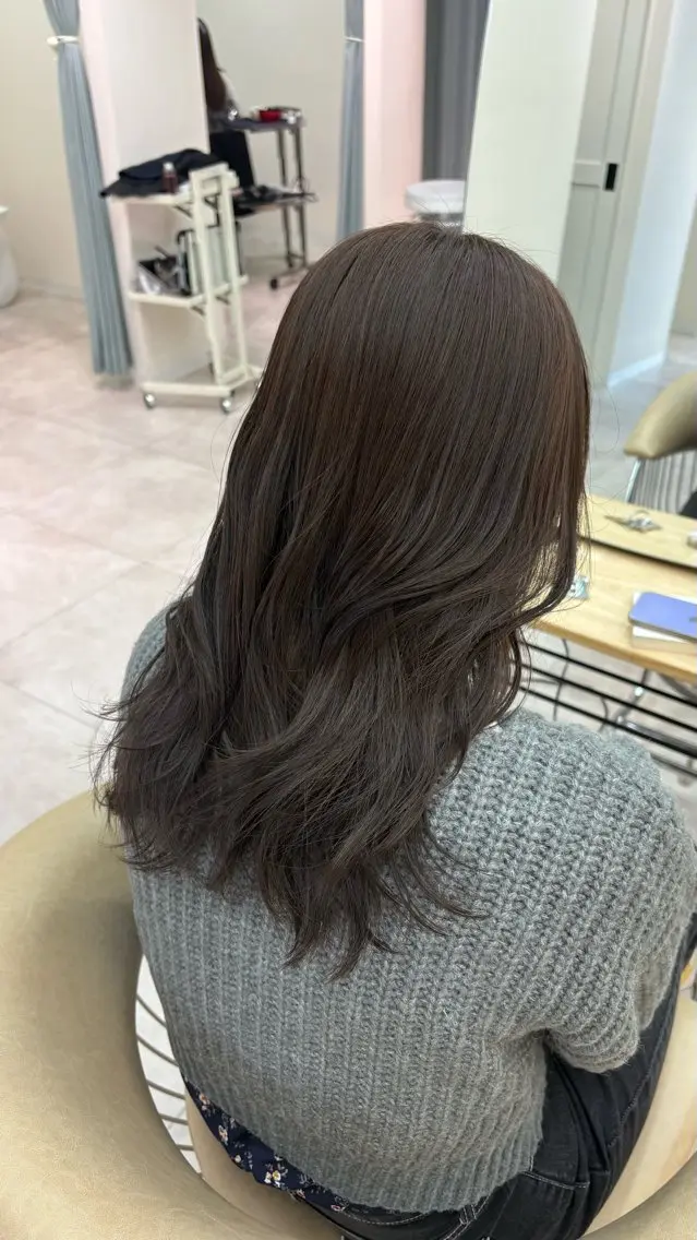 ミディアム newi広島／ Ririのヘアスタイル