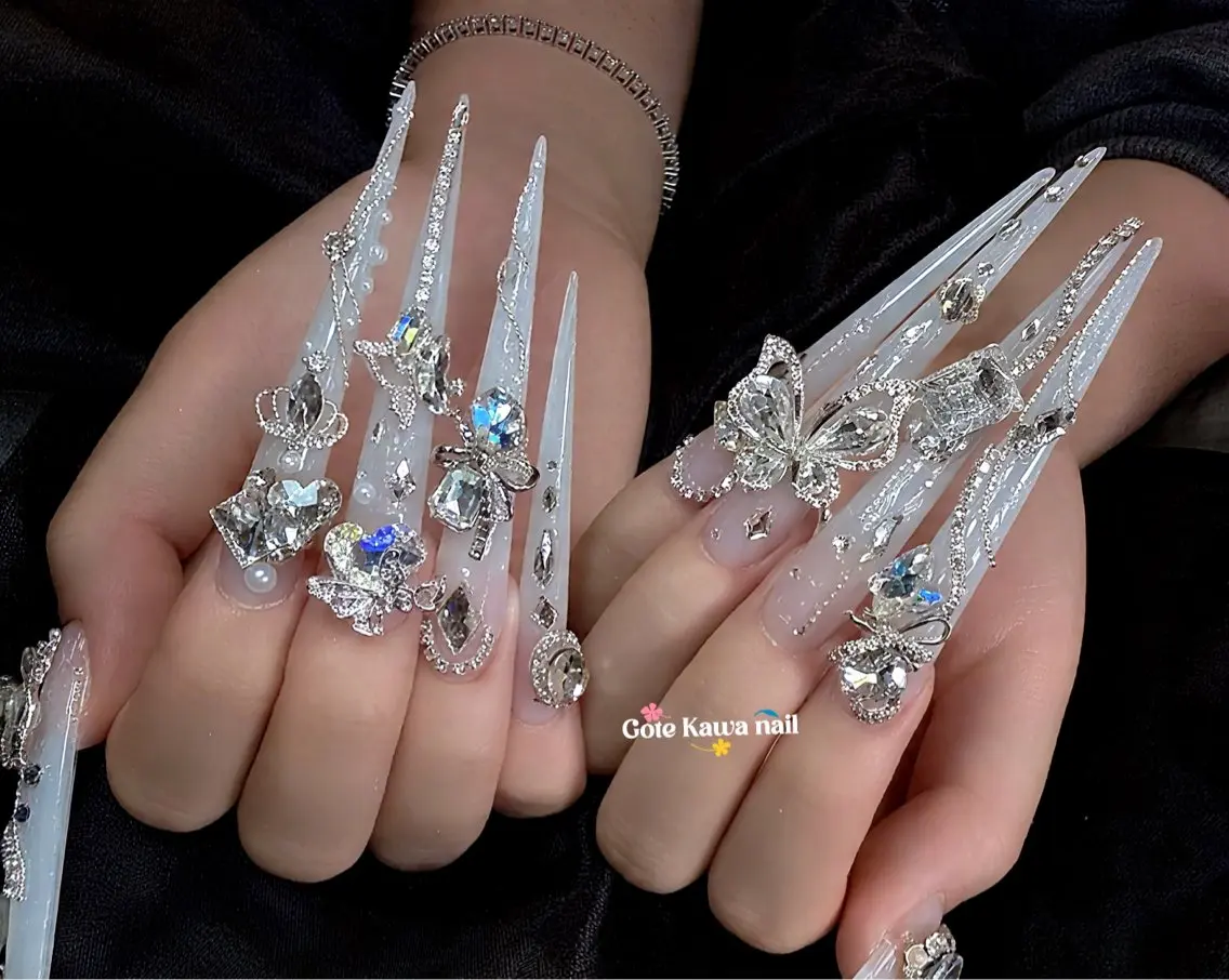 ネイル ロングネイル スーパーロングネイル ハンドネイル ハンドケア Gote Kawa nail salonのネイルデザイン