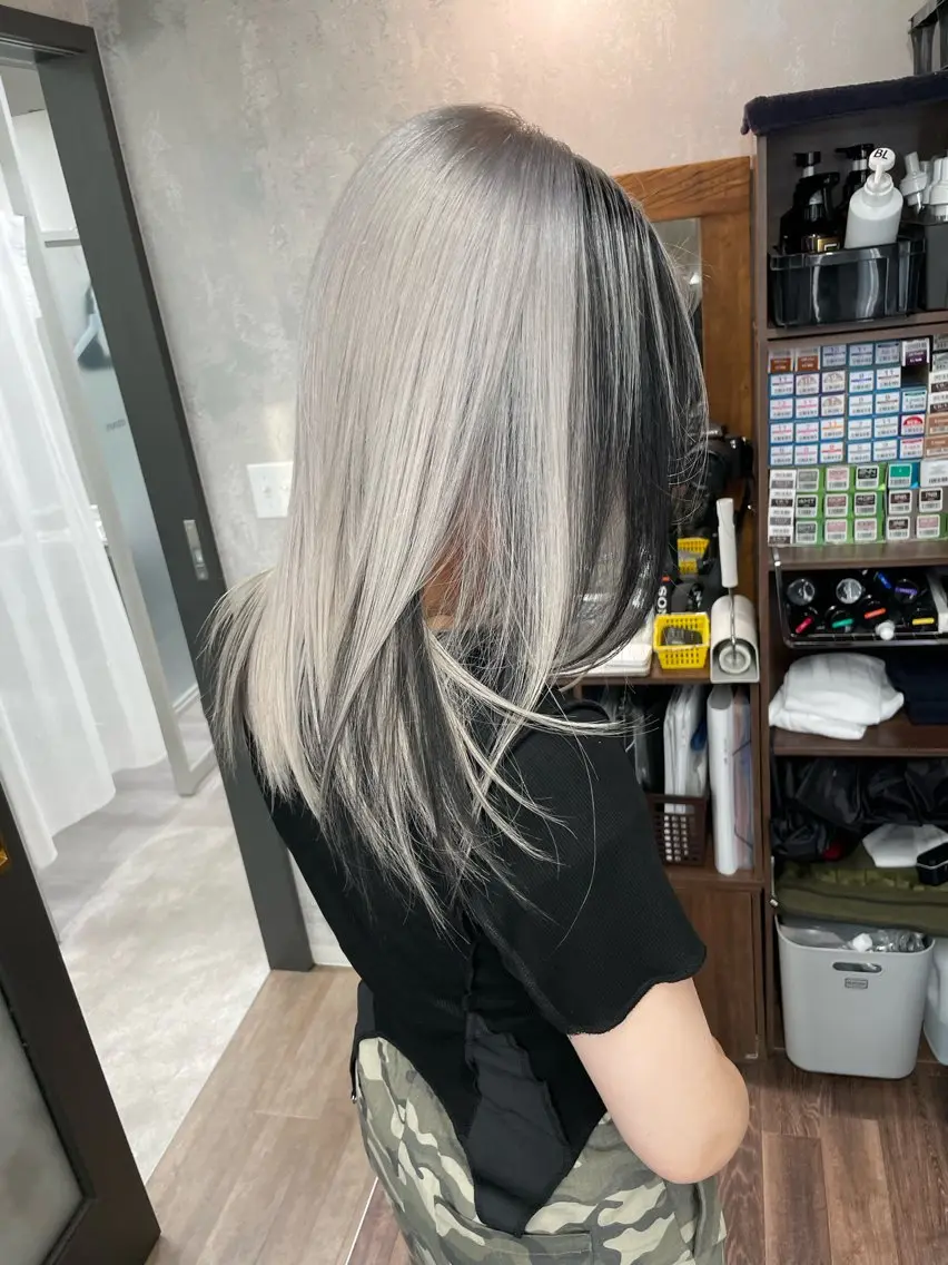セミロング カラー ヘアカラー トリートメント Lull1人美容室 バレイヤージュのヘアスタイル