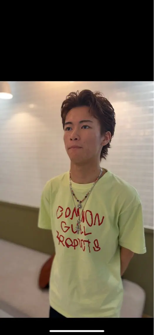 カラー メンズ メンズブリーチ スパイキーショート ブリーチ ブラウンカラー ブリーチなしカラー ヘアカラー 前山 耀大のヘアスタイル