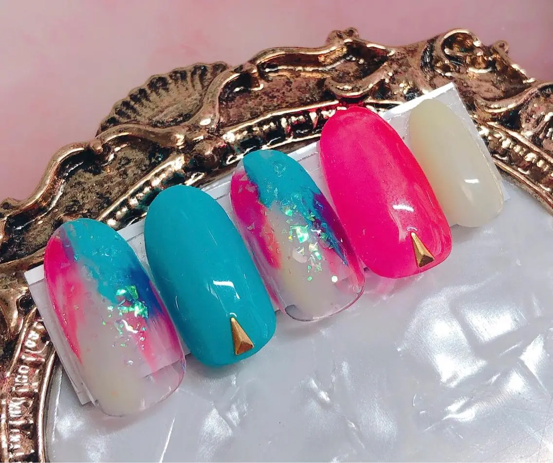 ネイル ハンドネイル CROWN プライベートサロンのネイルデザイン