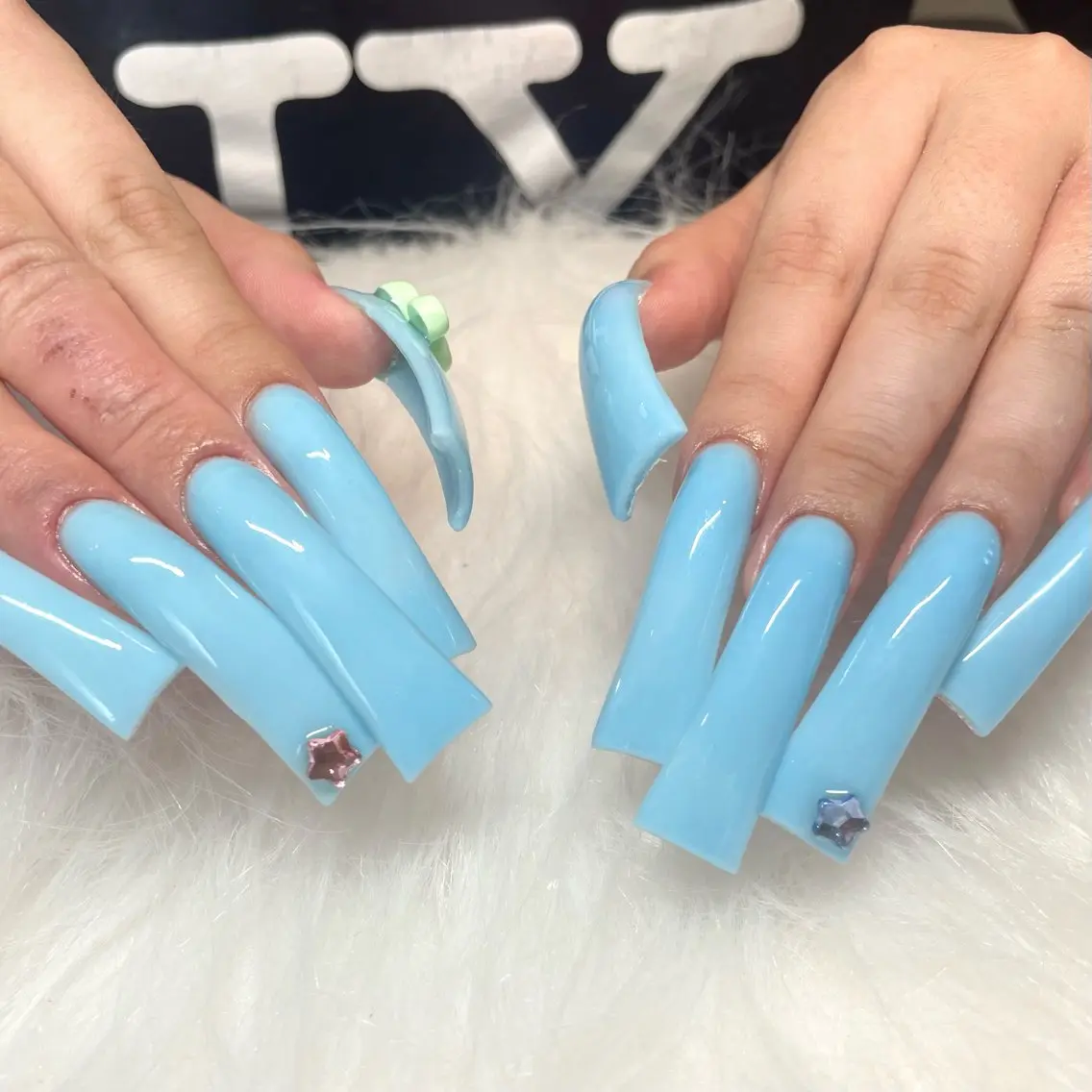 ネイル ロングネイル ハンドネイル Nail ヌシん家 AKANEのネイルデザイン