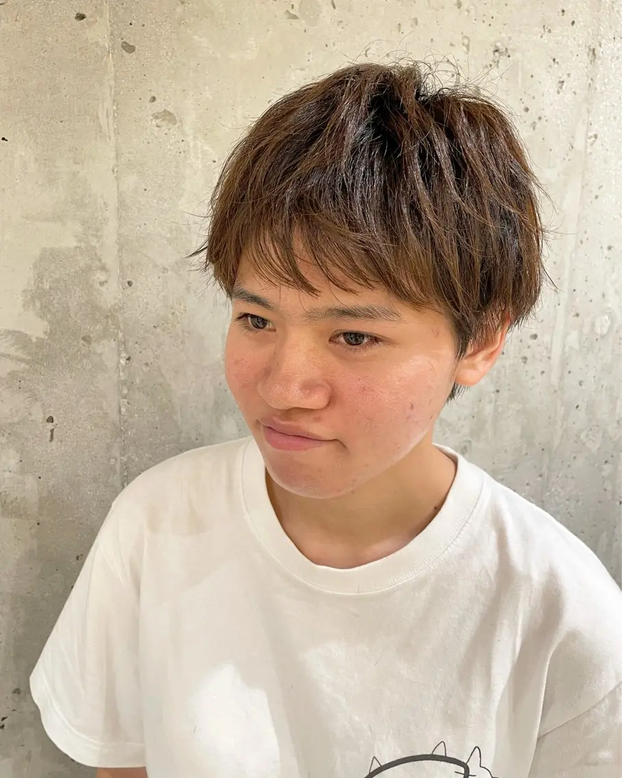 ショート ハラ カヤコのヘアスタイル