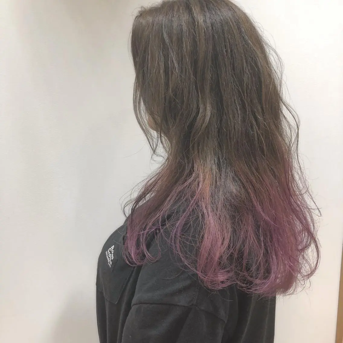 ロング カラー グラデーションカラー ハイライトカラー パープルカラー ハイライト カット ヘアカラー 縮毛矯正 トリートメント 江原 彩華のヘアスタイル