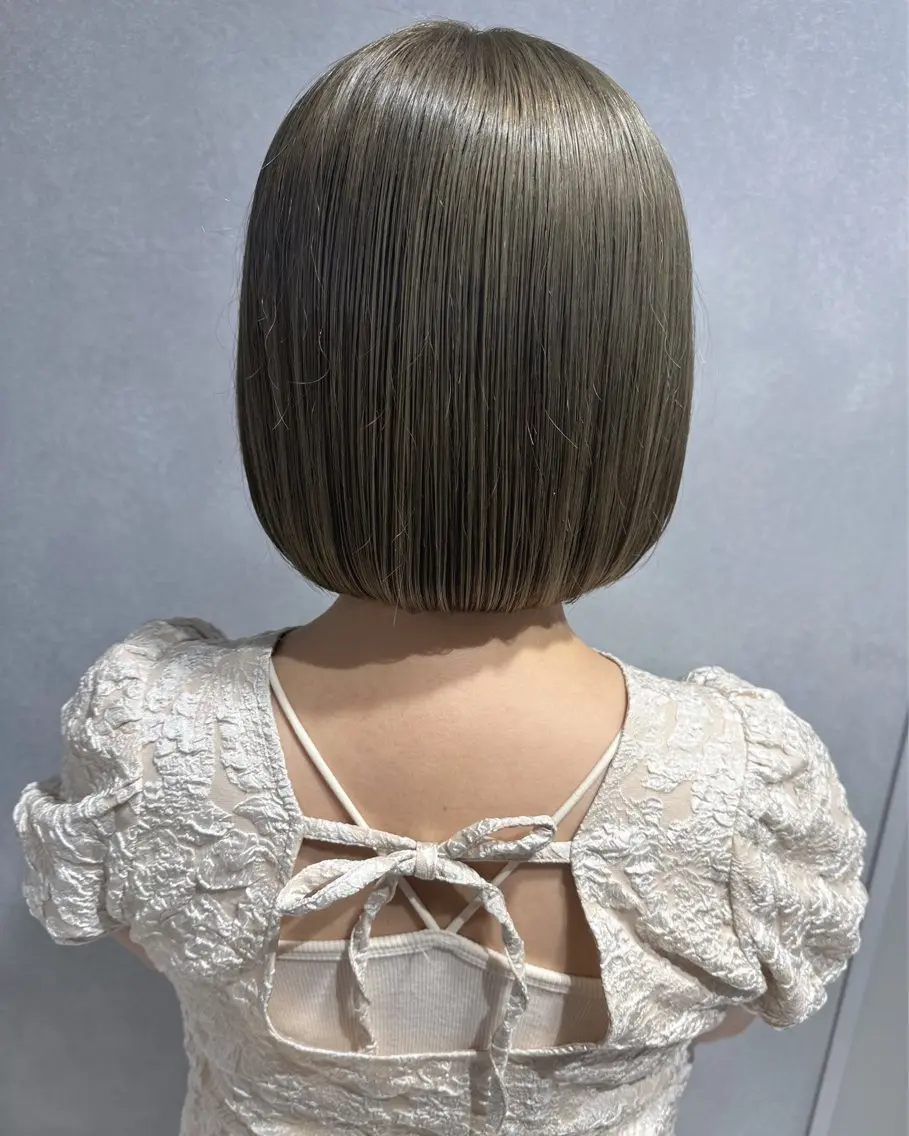 ショート カラー ヘアカラー 唐澤 千尋のヘアスタイル