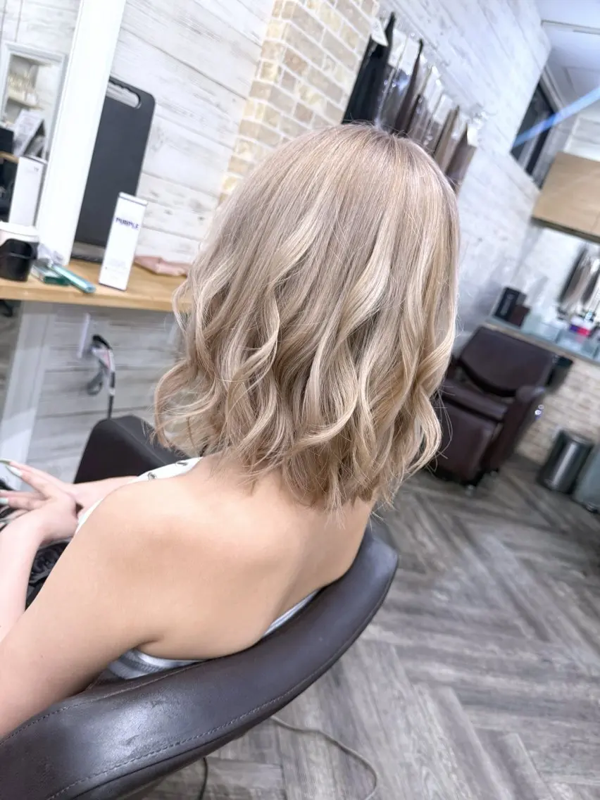 ミディアム カラー ブリーチ カット ヘアカラー 北沢 隆のヘアスタイル