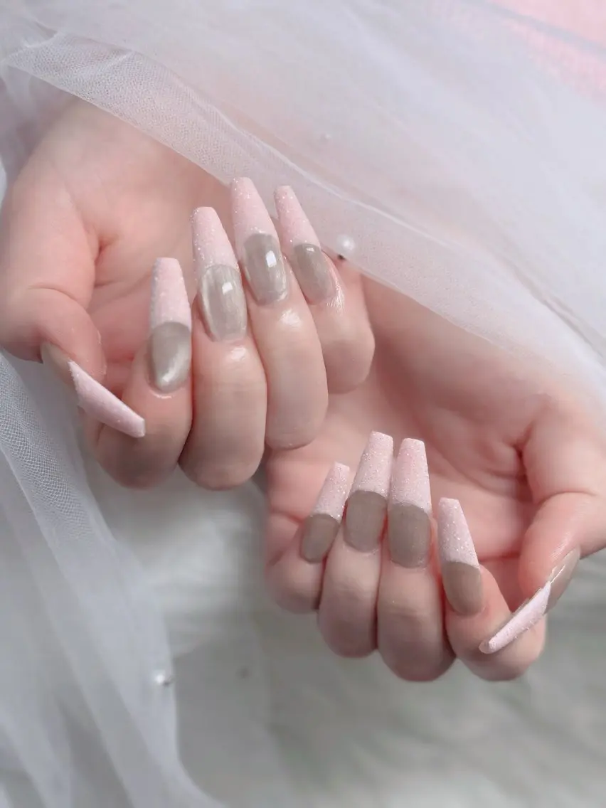 ネイル フレンチネイル ジェルネイル ガラスフレンチ ハロウィン ハート ハンドネイル H.baby Nail Salonのネイルデザイン